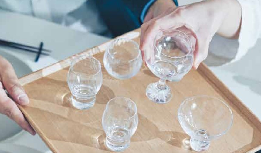 Découvrez l’univers des verres à saké « made in Tokyo »