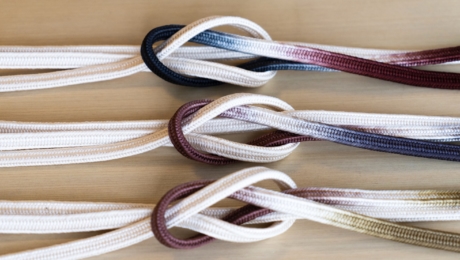 Kumihimo・Ryukobo évolue avec le temps. La forme fascinant du Kumihimo dans nos jours.