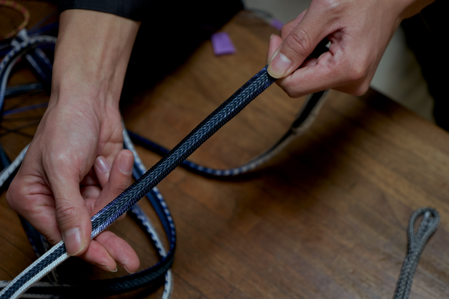【Edo Tokyo Rethink】Atelier Ryukobo et ses cordons tressés kumihimo : le charme des cordons kumihimo, entrelacs du passé et de l’avenir.