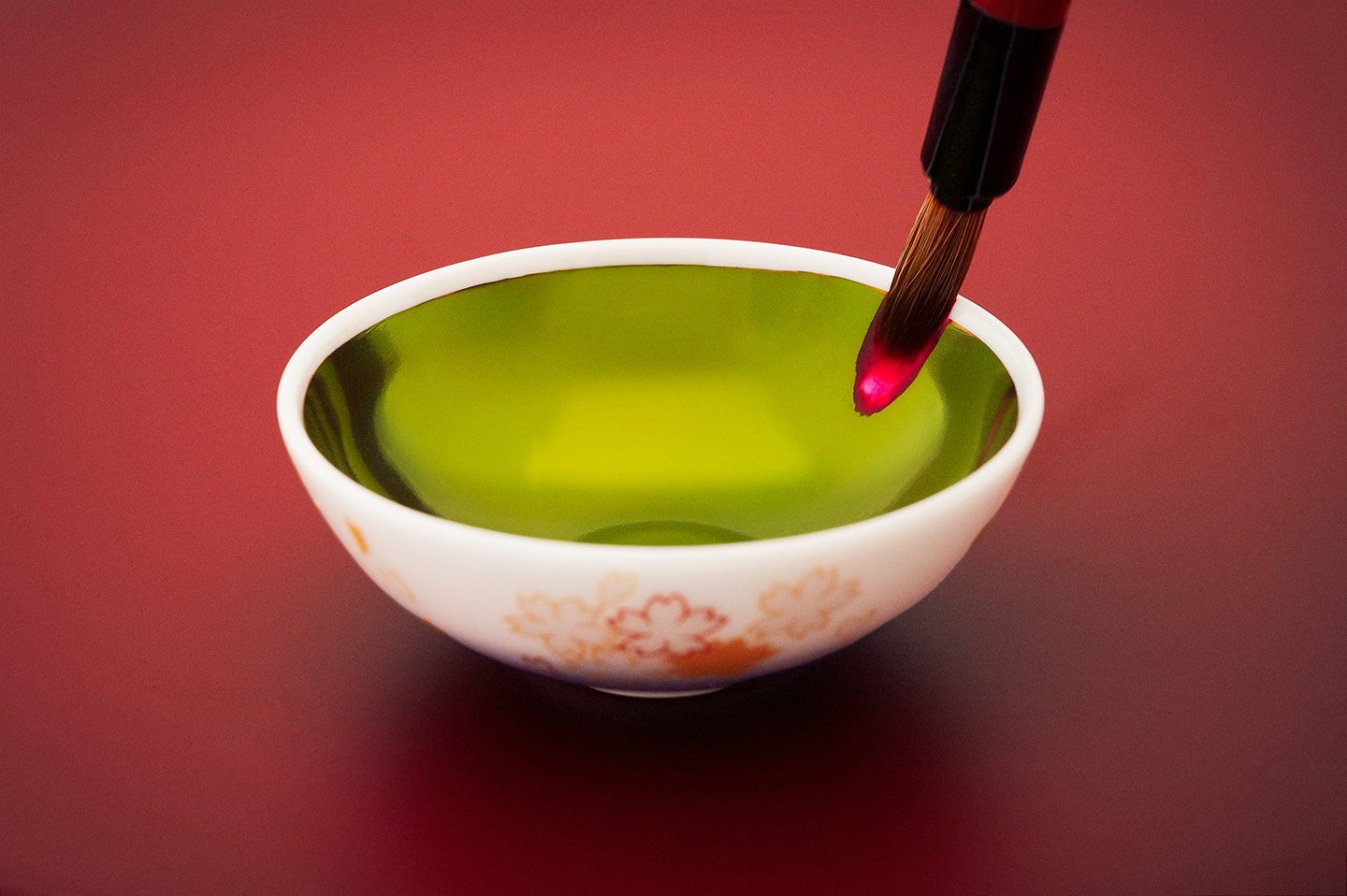 【Edo Tokyo Rethink】Le charme renouvelé de la « bonne vieille recette » du rouge à lèvres komachi-beni d’Isehan-Honten