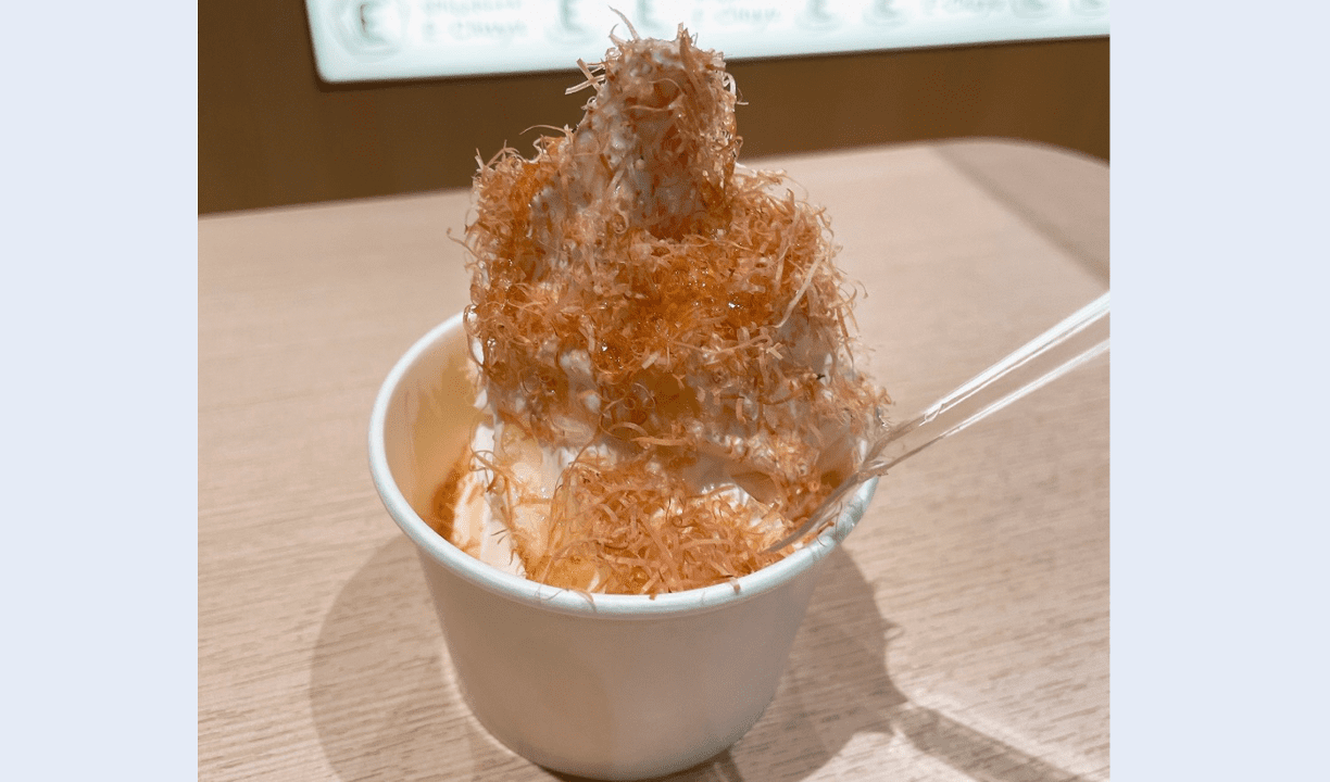 La Fascinante Rencontre de la Bonite et de la Glace à la Crème La Dernière Chance de Déguster le Tendre “Katsubushi Soft” ne Doit Pas être Manquée