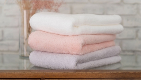 Les clés de la popularité en Asie des serviettes « Shiawase Towel » d’UCHINO, une entreprise fondée il y a 76 ans