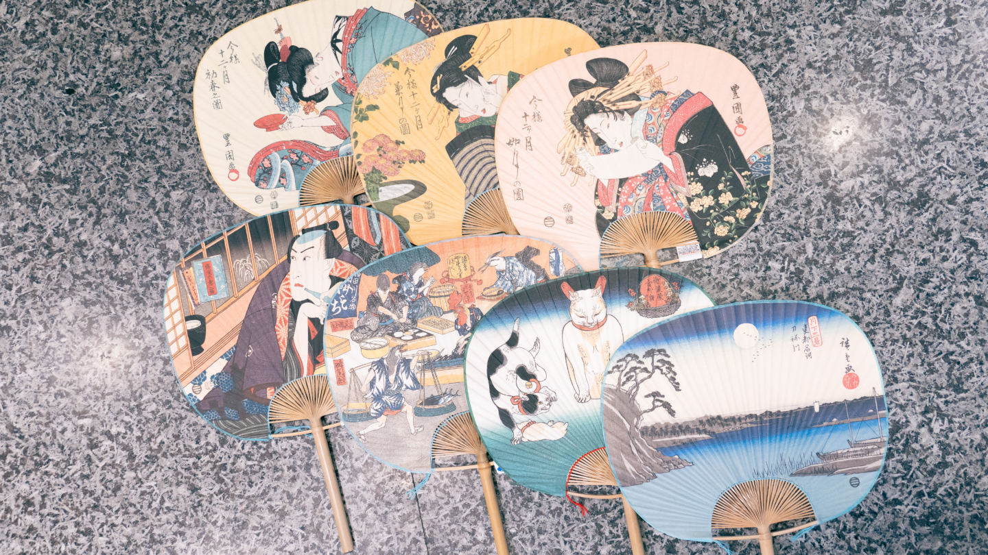 Des objets du quotidien à de l’art décoratif. Les éventails Edo uchiwa auxquels le monde entier s’intéresse.