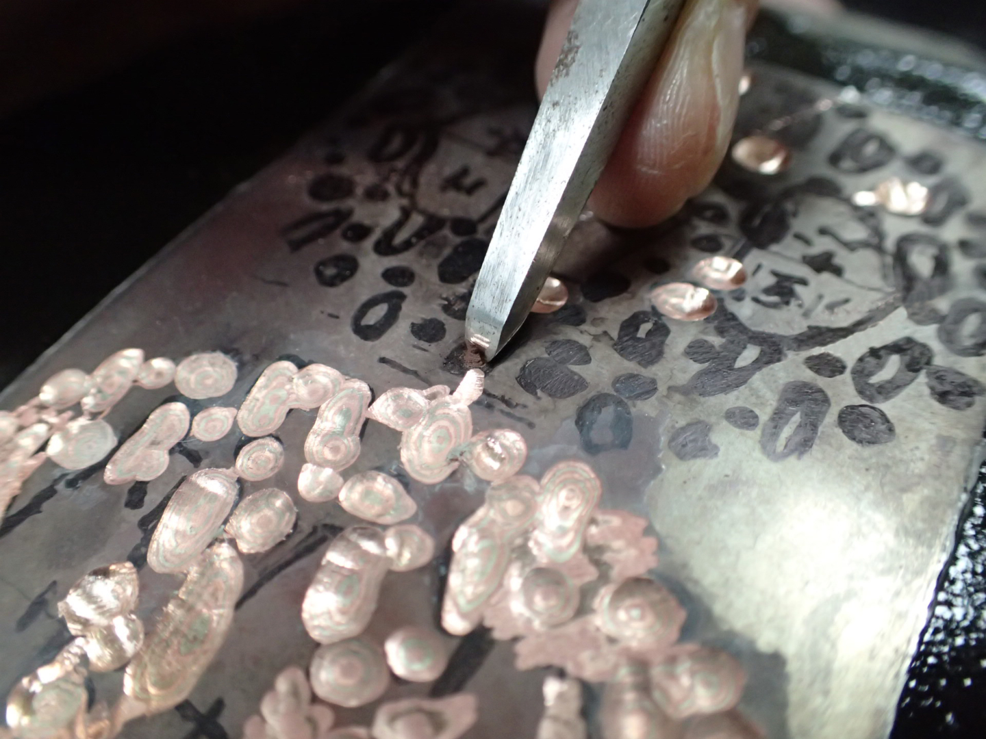 La quête d’innovation de Mokumeganeya dans l’art du métal et la création de nouvelles valeurs