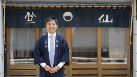 Transmettre à l’avenir la sensibilité esthétique héritée de l’époque d’Edo. Le savoir-faire de Chikusen porté par un œil expert